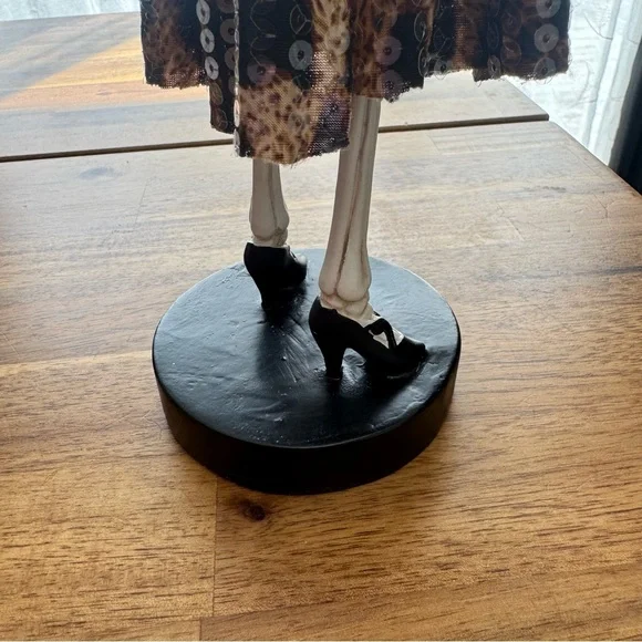 Bella Lux Skeleton Masquerade Figurine with Leopard Tutu Gothic Halloween 14” - Picture 6 of 6